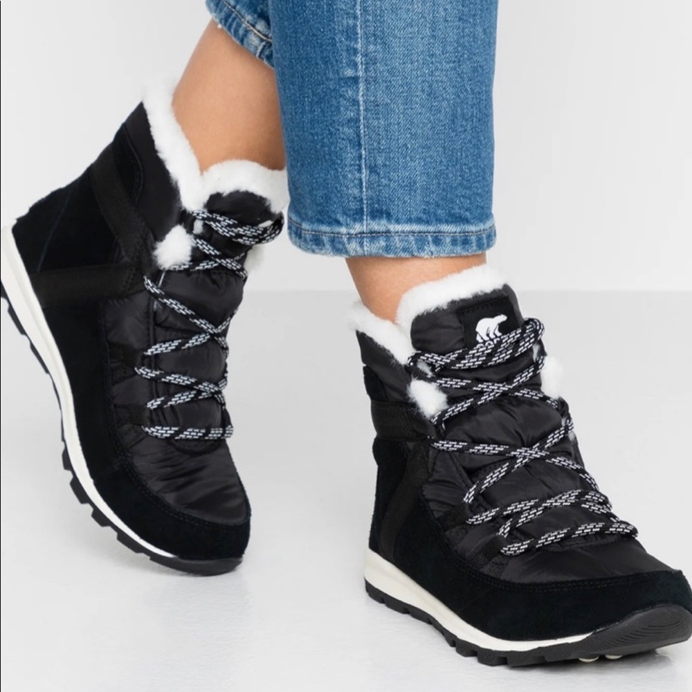 SOREL WHITNEY SHORT LACE Waterproof Boot/Black #